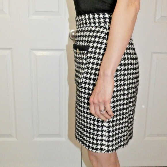 Black White Pencil Wool Skirt Size 8 Herringbone Fitted Office Core British M&S - Picture 5 of 10